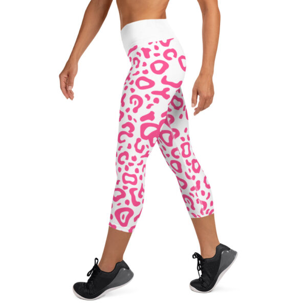 yoga Cheetah Capri Leggings